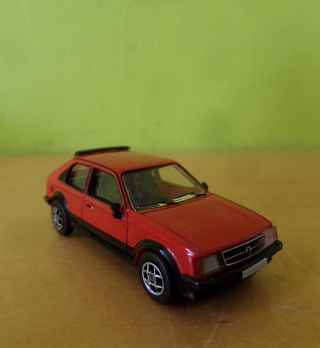 PCX H0 870738 Opel kadett D SR rood