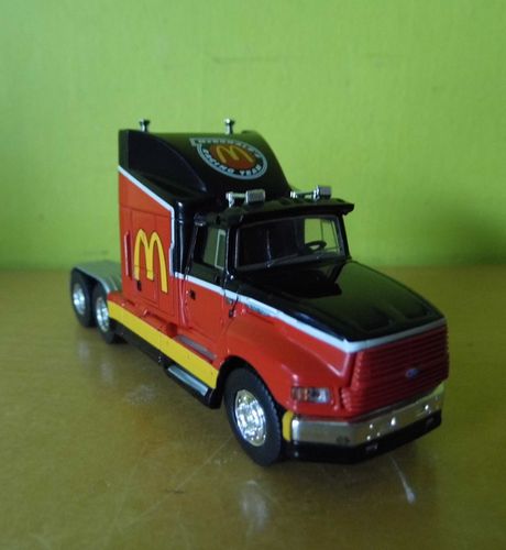 Brekina H0 85903 Ford Aeromax Mc Donalds