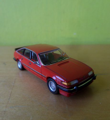 Brekina H0 15150 Rover 3500 SD1 rood