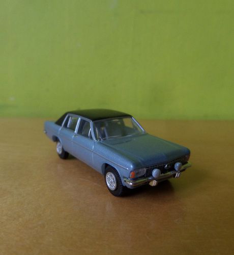 Brekina H0 20720 Opel diplomat B