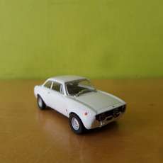 Minichamps H0 870124024 Alfa Romeo GTA junior