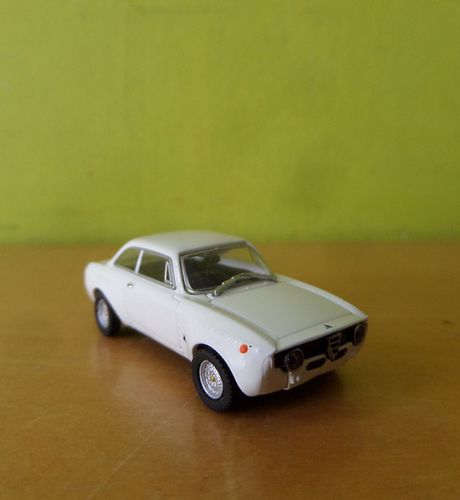 Minichamps H0 870124024 Alfa Romeo GTA junior