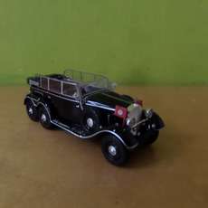 Brekina H0 21081 Mercedes G4 zwart