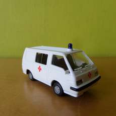 Rietze H0 50281  Mitsubishi  ambulance