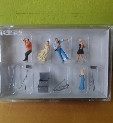 Preiser H0 10789  Mode show