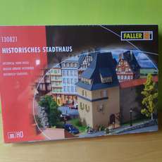 Faller H0 130821 Historisch stadshuis