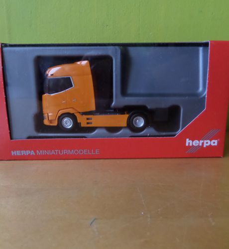 Herpa H0 315760 DAF XG oranje
