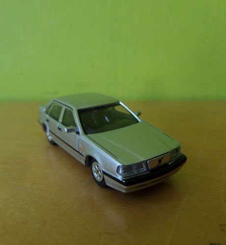 Minichamps H0 870171101 Volvo 850