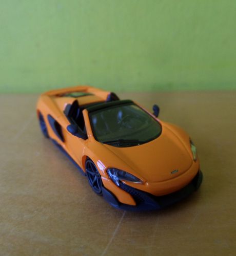Minichamps H0 8700154431 McLaren 675 LT Spyder