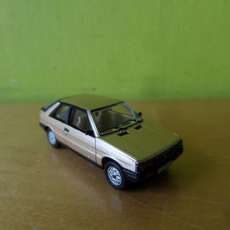 PCX H0 870755 Renault 11 Beige