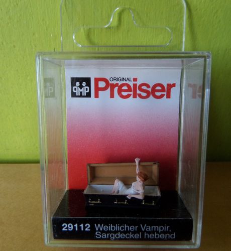Preiser H0 29112 Vrouwelijke vampier