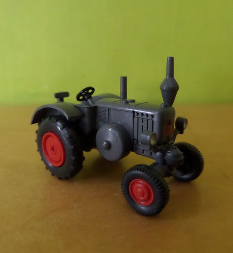 Wiking H0 88011 Lanz Bulldog