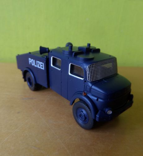 Brekina H0 47181 LA 1113 Water kanon Polizei Berlijn