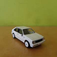 PCX H0 870736 Opel Kadett D GTE wit