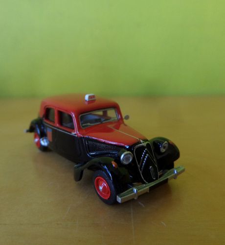 SAI H0 6111 Citroen Traction 11B Taxi