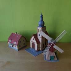 Faller / Kibri H0 Setje met kerk woonhuis en molen