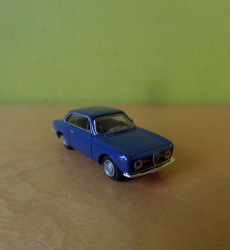 Brekina H0 29753 Alfa Romeo Guilia Sprint GT