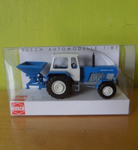 Busch H0 42858 Tractor Fortschritt met mest strooier
