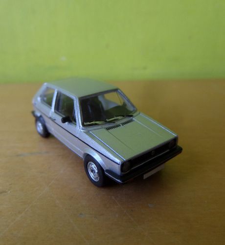 PCX H0 870524 VW Golf 1 zilver