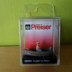 Preiser H0 28052  Visser in zijn bootje