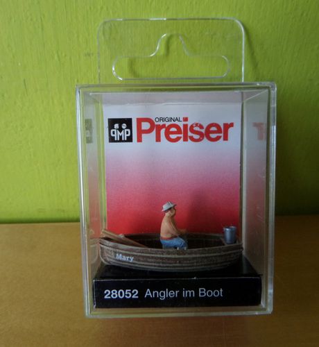 Preiser H0 28052  Visser in zijn bootje