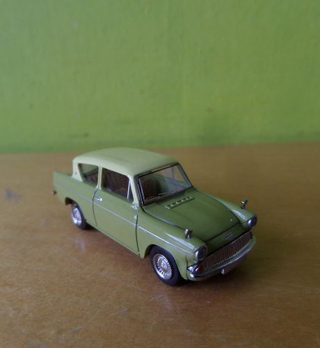 Brekina H0 19336 Ford Anglia