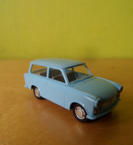 NIEUW ! Busch H0 53206 Trabant p601 Kombi blauw