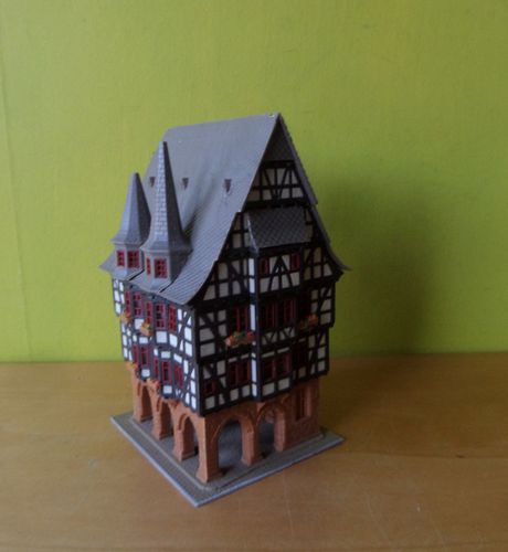 Faller H0 Vakwerk huis met Galerij