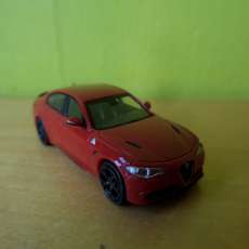 Minichamps H0 870120105 Alfa Romeo Guilia QV rood