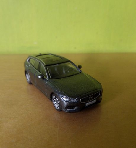 PCX H0 870394 Volvo V60 metallic grijs