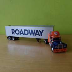 Brekina H0 85813  Mack RS 700 Roadway