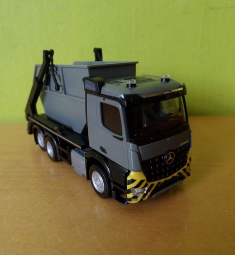 Herpa H0 317863 MB Arocs Kiepwagen