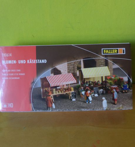 Faller H0 180614   2 Marktkramen