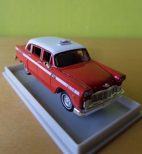 Brekina H0 58930 Checker cab Fire Chief