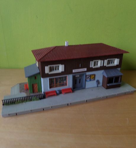 Faller H0 Vintage station Holzhausen