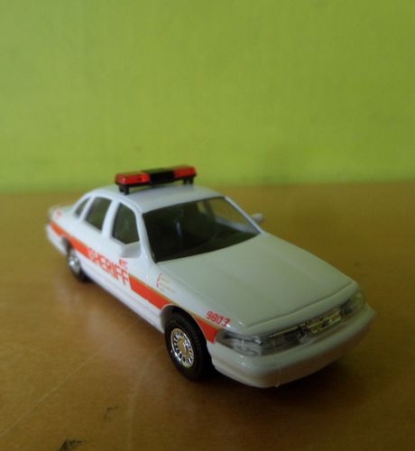 Busch H0 49033 Ford Crown NYC Sheriff
