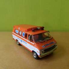 Brekina H0 18305 Dodge B-200 Ambulance