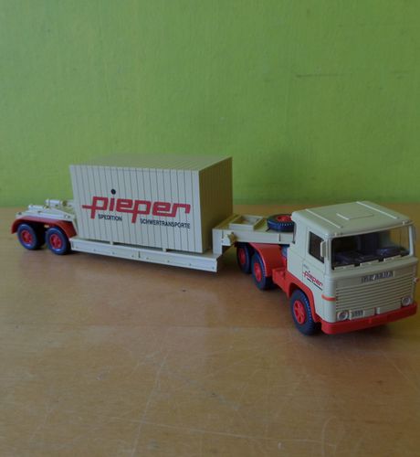 Wiking H0 50306 Scania 111 Dieplader "Pieper"