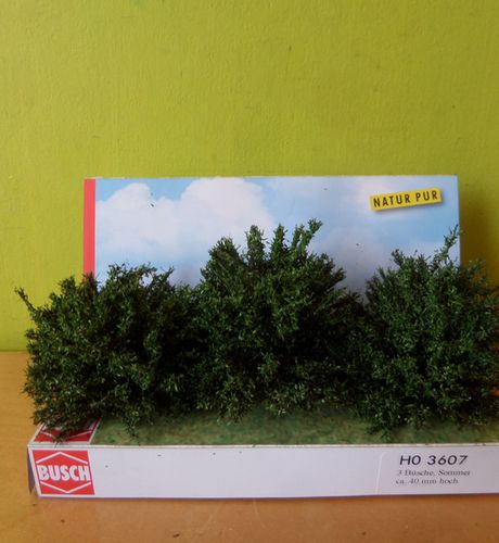 NIEUW ! Busch H0 3607 3 grote struiken Zomer
