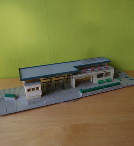 Meccano H0 Station SNCF